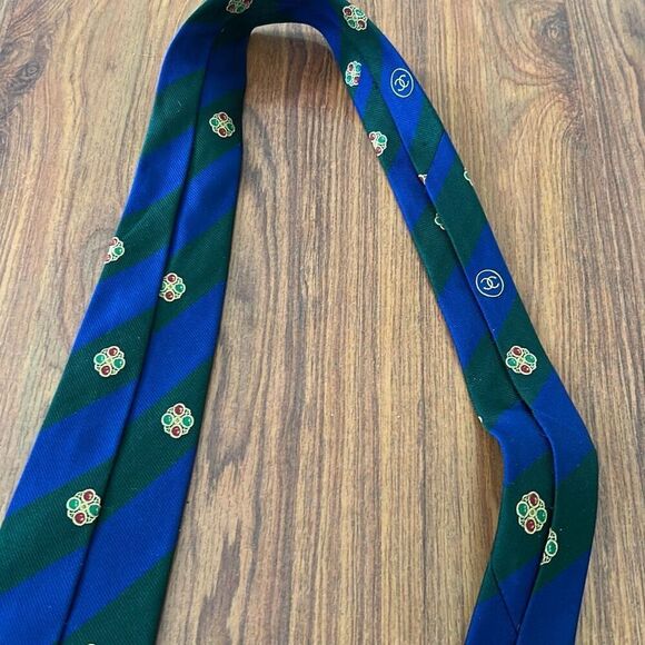 Vintage Chanel Tie 100% silk made in Italy green navy striped - Picture 4 of 5